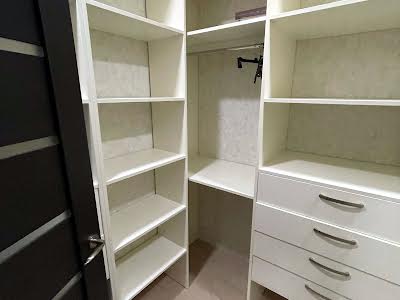 квартира за адресою Драгоманова вул., 2-А