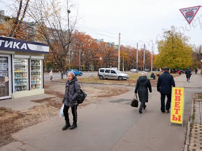 комерційна за адресою Валентинвська, 31