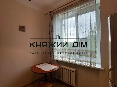 квартира за адресою Івана Світличного вул. (Петровського), 6