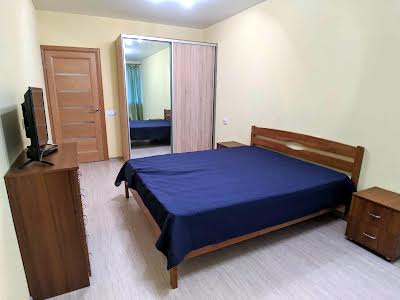 квартира за адресою Патріарха Мстислава Скрипника вул., 48-А