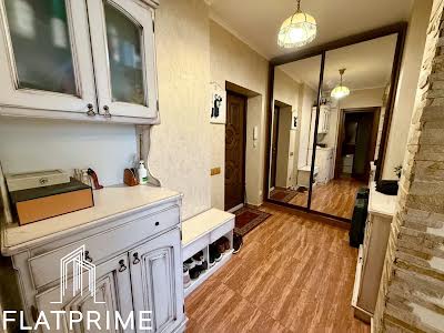 квартира за адресою Метрологічна вул., 113
