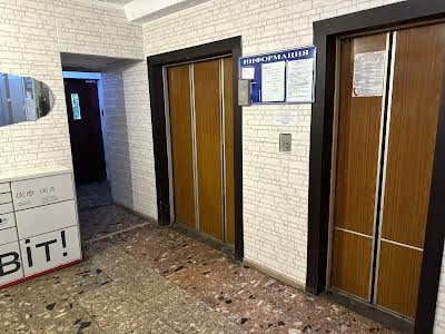 квартира по адресу Ревуцкого ул., 18