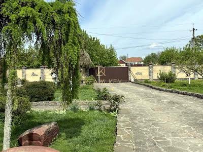 будинок за адресою Урожайна, 13