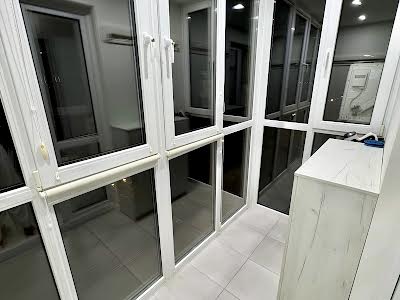 квартира за адресою Метрологічна вул., 15