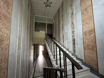 коммерческая по адресу с. Требухов, Броварська, 1а