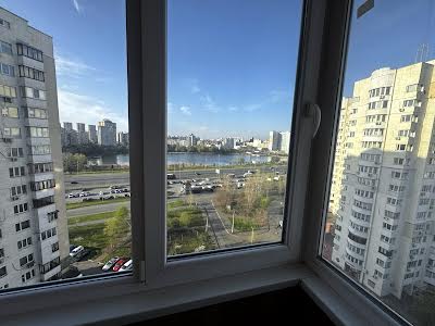 квартира за адресою Київ, Миколи Бажана просп., 24/1