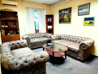 комерційна за адресою провулок Болсуновський, 3/2А