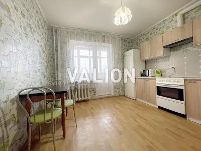 квартира за адресою Олени Пчілки вул., 4