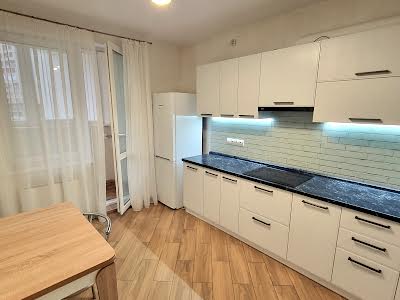 квартира за адресою Академіка Глушкова просп., 9-Д