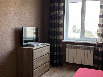 квартира за адресою Прирічна вул., 17