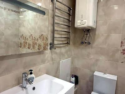 квартира за адресою Київ, Регенераторна вул., 4 