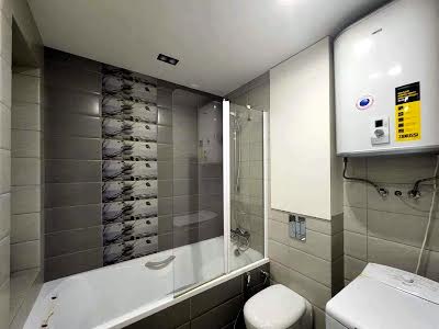 квартира за адресою Регенераторна вул., 4
