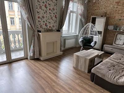 квартира за адресою Лисенка вул., 4
