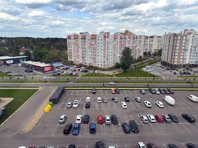квартира за адресою Олекси Тихого пров., 4