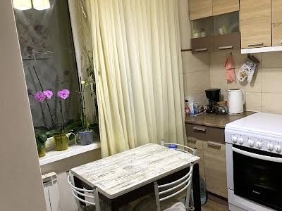 квартира за адресою Перемоги просп., 72б