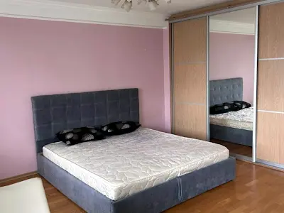 квартира за адресою Привокзальна вул., 8