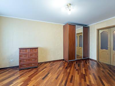 квартира за адресою Дарницький бульв., 10-А