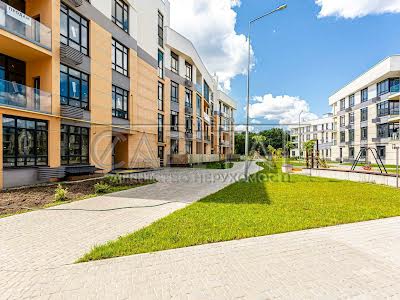 квартира за адресою Богатирська вул., 32