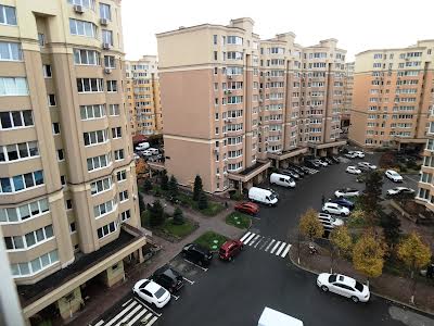 квартира по адресу вул. Толстого, 80