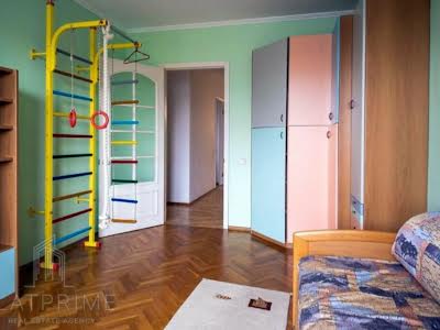 квартира за адресою Старонаводницька вул., 8