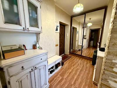 квартира за адресою Метрологічна вул., 113