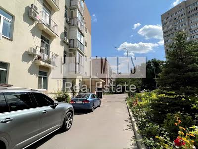 квартира по адресу Сергія Берегового ул. (Мартиросяна), 5