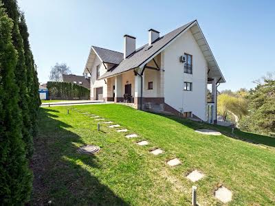 будинок за адресою с. Іванковичі, молодіжна