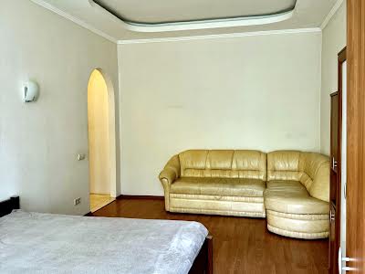 квартира по адресу Киев, Золотоворотская ул., 2
