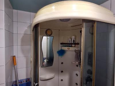 квартира за адресою Серпова вул., 1