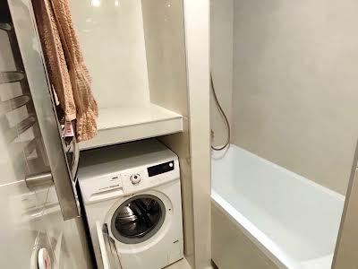 квартира по адресу Метростроителей ул., 22