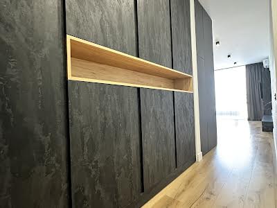 квартира за адресою Дніпровська набережна вул., 18А