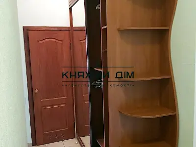 квартира за адресою Івана Світличного вул. (Петровського), 6