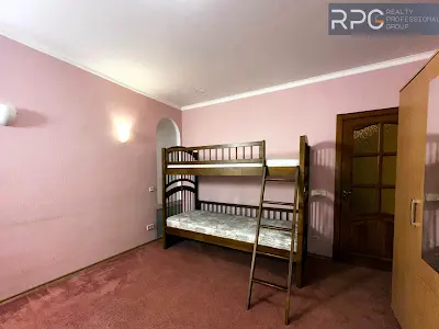 квартира за адресою Старонаводницька вул., 4-В