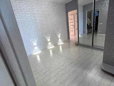 квартира по адресу Киев, Урловская ул., 38