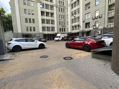 квартира по адресу Олеся Гончара ул., 35