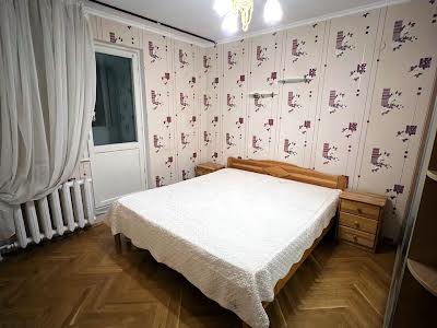 квартира по адресу Ивана Пулюя ул., 3