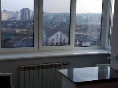 квартира за адресою Феофіла Яновського вул., 2