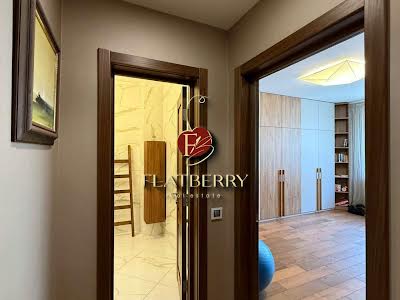 квартира за адресою Межигірська вул., 28