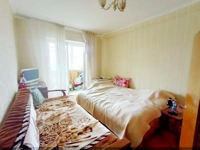 квартира за адресою Івана Миколайчука вул. (Серафимовича), 13А