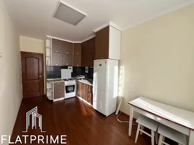 квартира за адресою Івана Крамського вул., 9