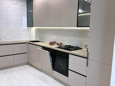 квартира по адресу с. Софиевская борщаговка, Мартинова просп., 20