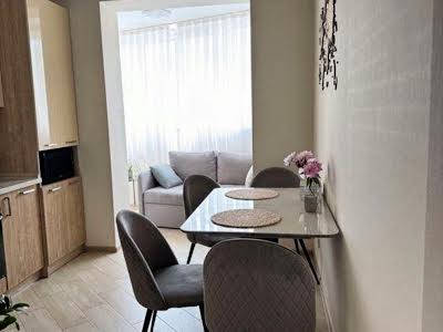квартира за адресою Боголюбова вул., 27