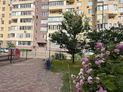 квартира за адресою Виставкова, 18