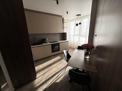квартира за адресою Новопольова вул., 2