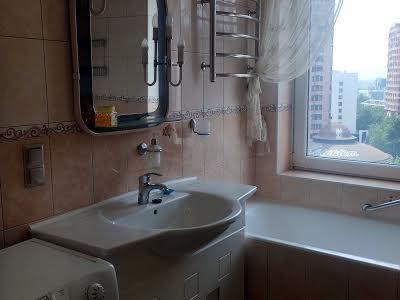 квартира за адресою Генерала Алмазова вул. (Кутузова), 14