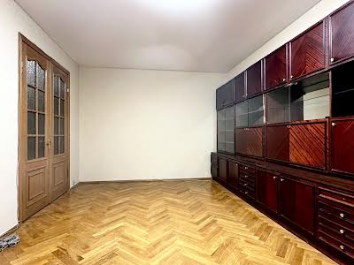 квартира по адресу Михаила Омеляновича-Павленко ул. (Суворова), 11