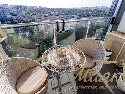 квартира за адресою Голосіївський просп. (40-річчя Жовтня), 60