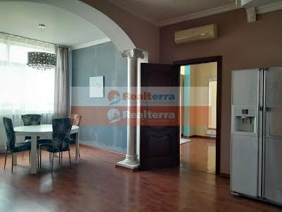 квартира за адресою Саксаганського вул., 121