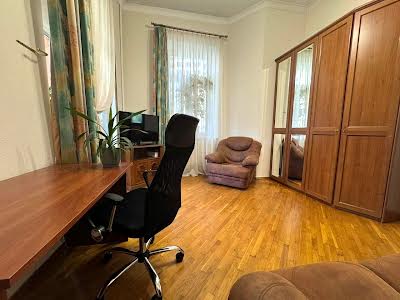 квартира за адресою Жилянська вул., 34
