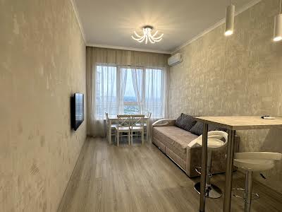 квартира за адресою Зарічна вул., 1а